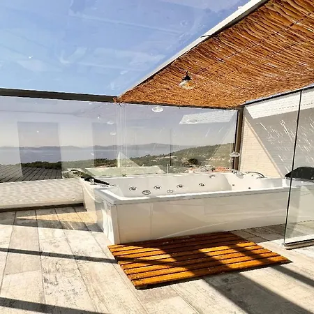 Villa Faralya Da Deniz Manzaralı özel Havuzlu Müstakil